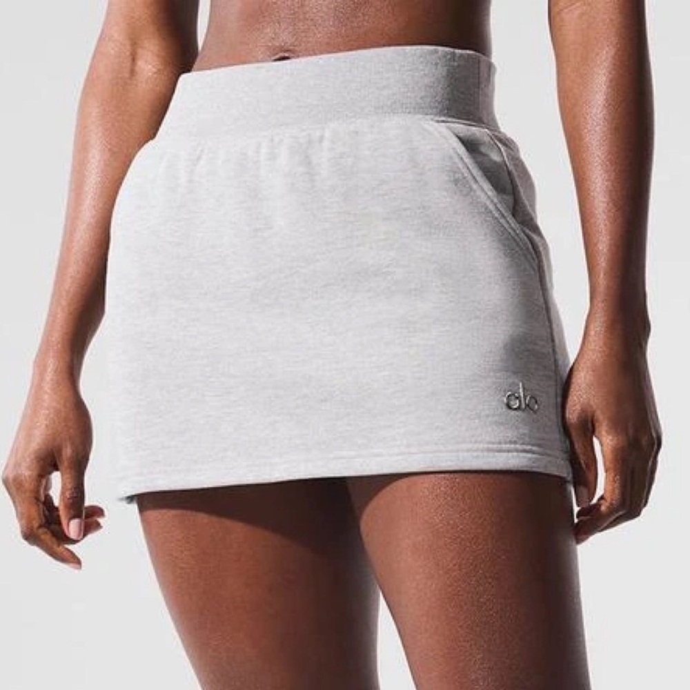 Alo Yoga Accolade Skirt Athletic Heather Grey M